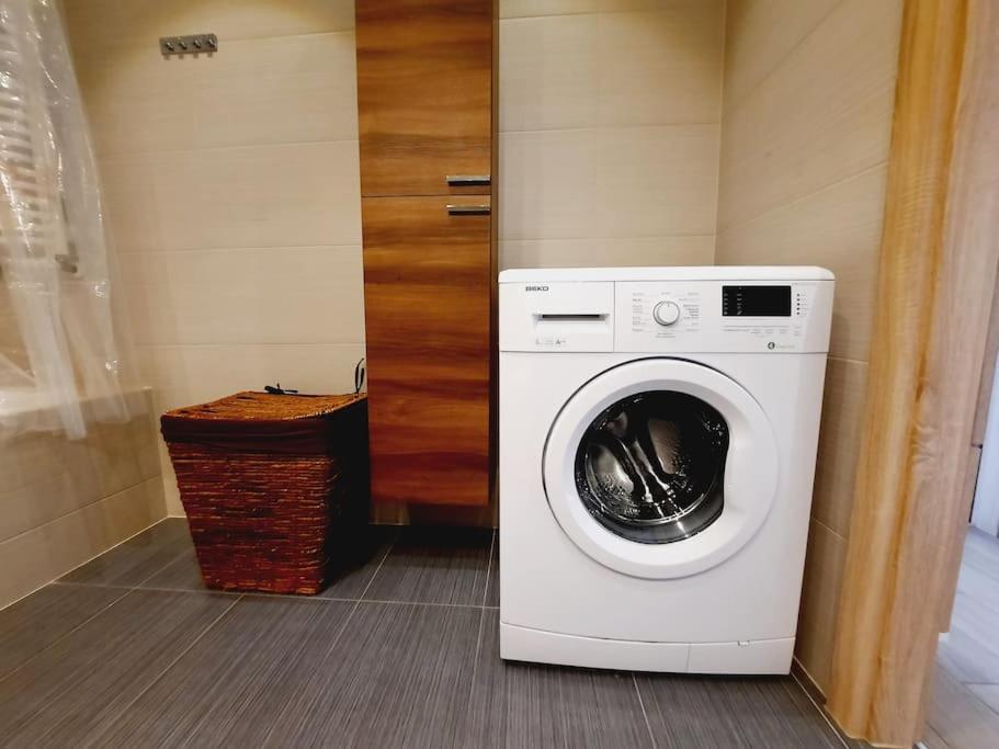 Apartament Z Podziemnym Parkingiem Ulica Wroclawska Красков Екстериор снимка