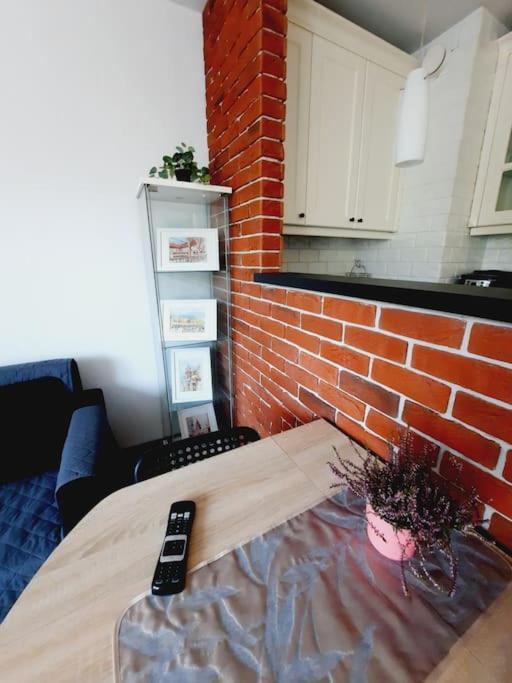 Apartament Z Podziemnym Parkingiem Ulica Wroclawska Красков Екстериор снимка