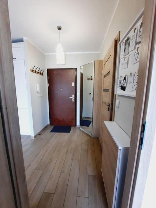 Apartament Z Podziemnym Parkingiem Ulica Wroclawska Красков Екстериор снимка